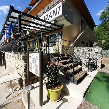 Hotel Restaurant La Chaumiere Du Lac Clairvaux-les-Lacs Eksteriør bilde