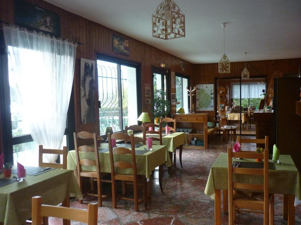 Hotel Restaurant La Chaumiere Du Lac Clairvaux-les-Lacs Eksteriør bilde