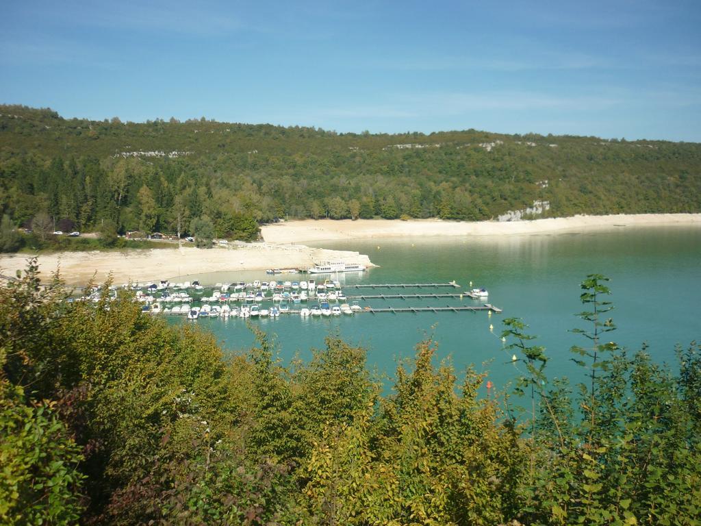 Hotel Restaurant La Chaumiere Du Lac Clairvaux-les-Lacs Eksteriør bilde