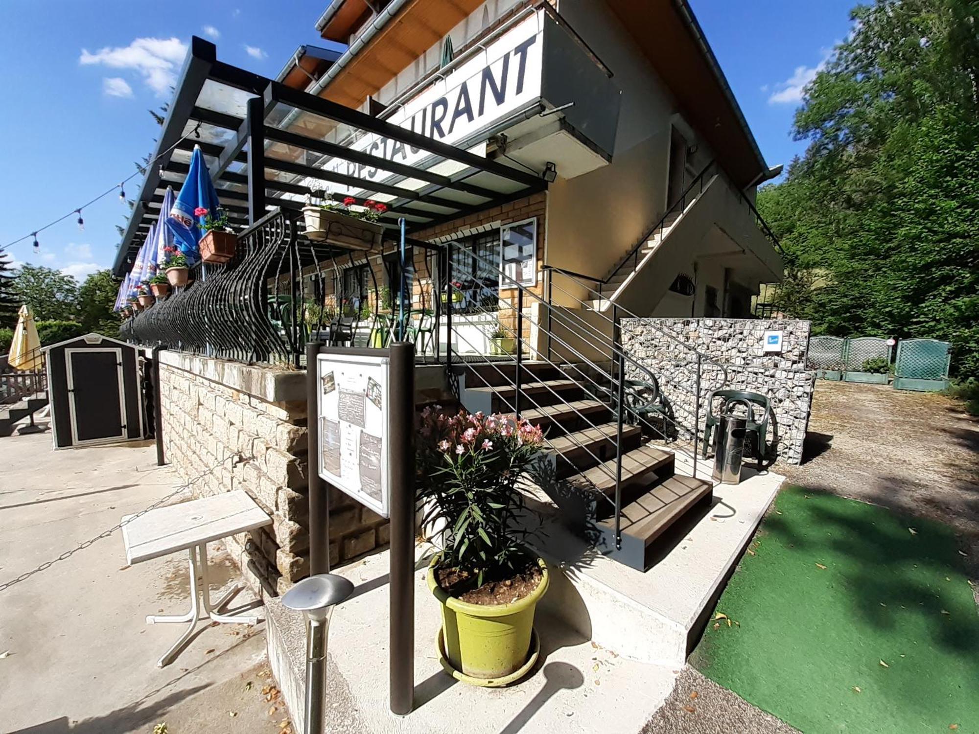 Hotel Restaurant La Chaumiere Du Lac Clairvaux-les-Lacs Eksteriør bilde